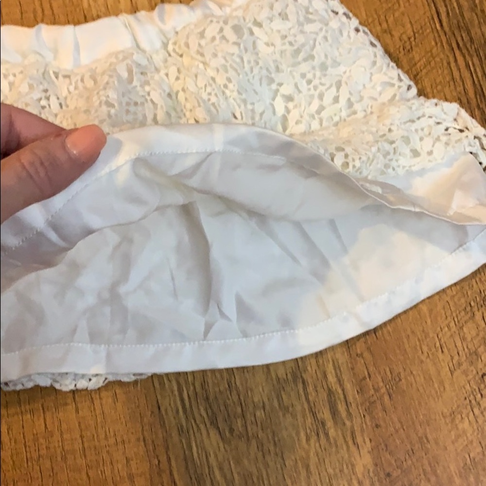 White Floral Lace Skirt - Picture 3 of 3
